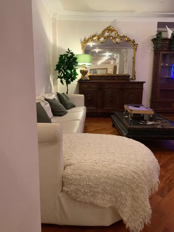 Residenza Tritone Luxury Apartment Trevi Fountain 로마 0*,  이탈리아